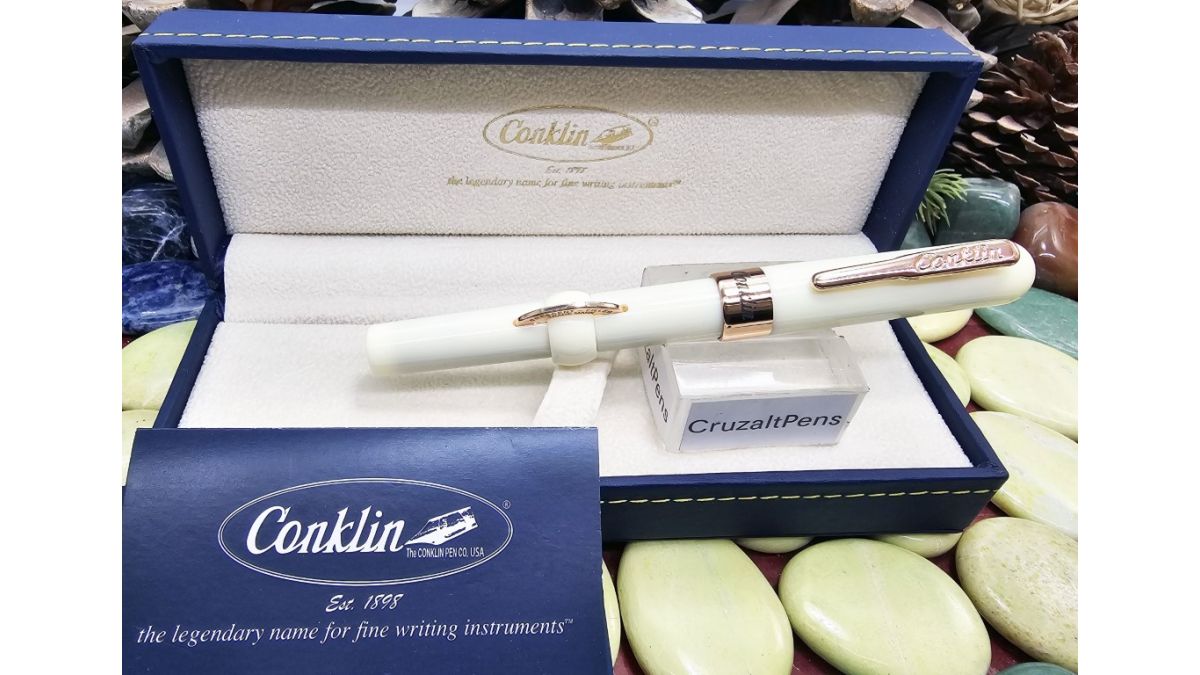 Pluma Conklin Mark Twain Crescent Ivory