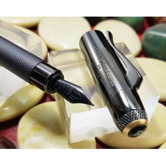 Pluma Estilográfica Graf Von Faber Castell Bently Black Edition